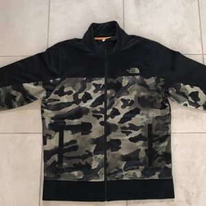 Men's Medium North Face zip up.